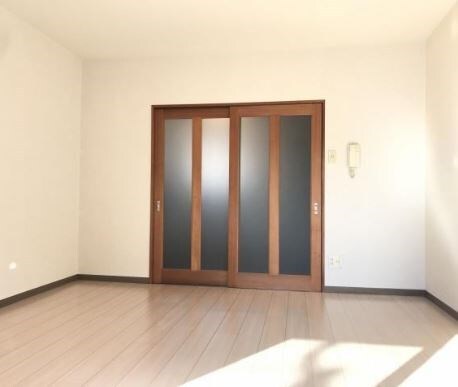 物件内観写真5　(洋室)