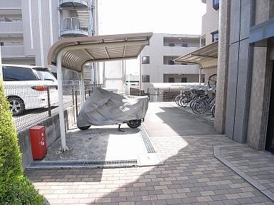 物件内観写真7　(駐輪場)