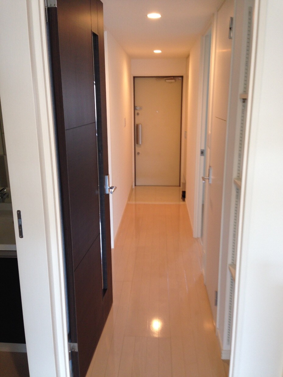 物件内観写真20　(廊下)