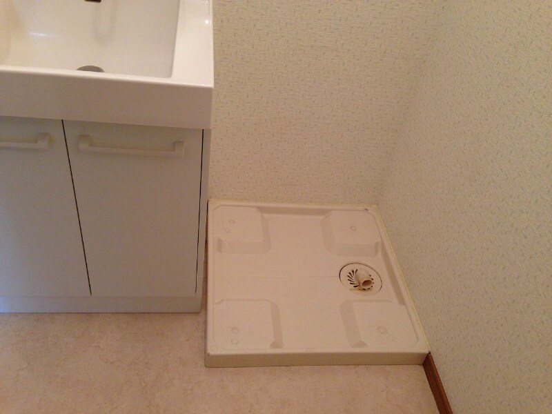 物件内観写真18　(洗濯機置き場)