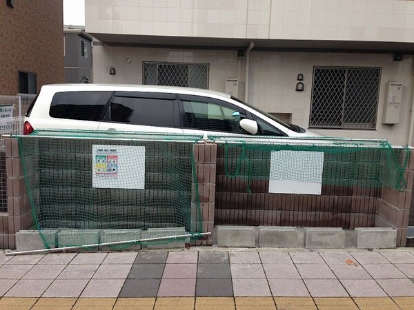 外観(敷地内ごみ置き場)