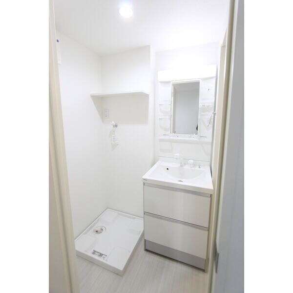 物件内観写真9　(同タイプのお部屋の写真です。)