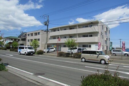 ヴェルビュー川平外観写真