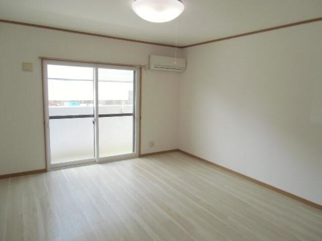 物件内観写真3　(イメージ)