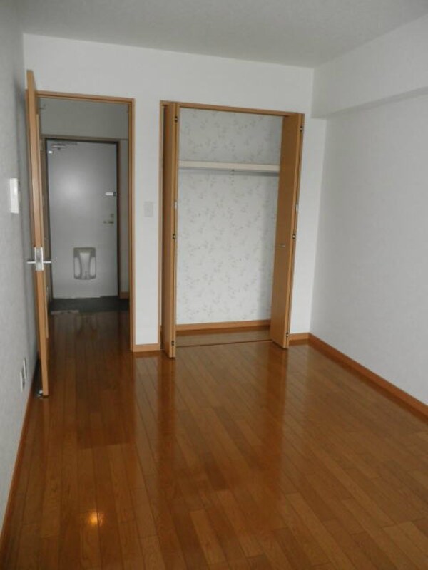 居室(反転)