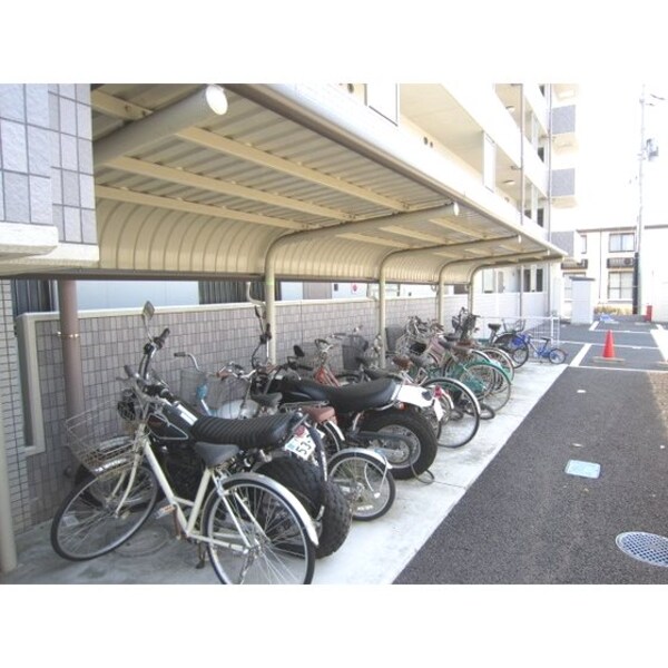 建物設備(駐輪場)