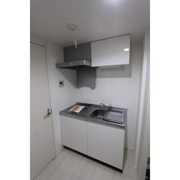 物件内観写真4　(同タイプのお部屋の写真です。)