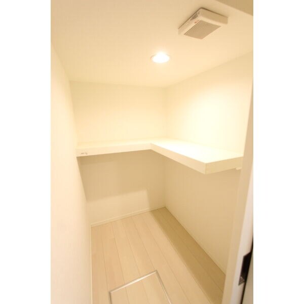 物件内観写真11　(※同じシリーズの室内写真)