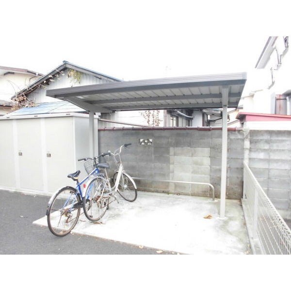 建物設備(駐輪場)