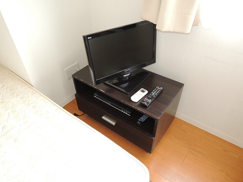 物件内観写真18　(家具家電付（液晶ＴＶ、ＴＶ台）)