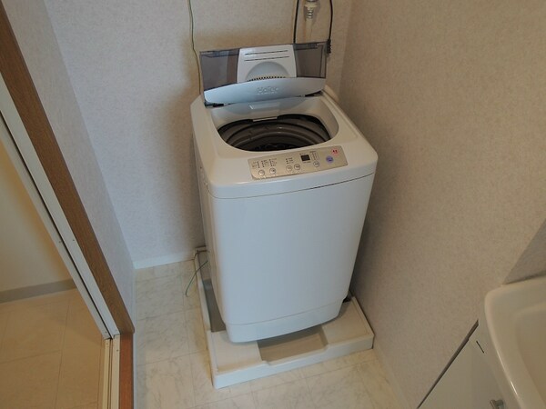 トイレ(家具家電付（洗濯機）)