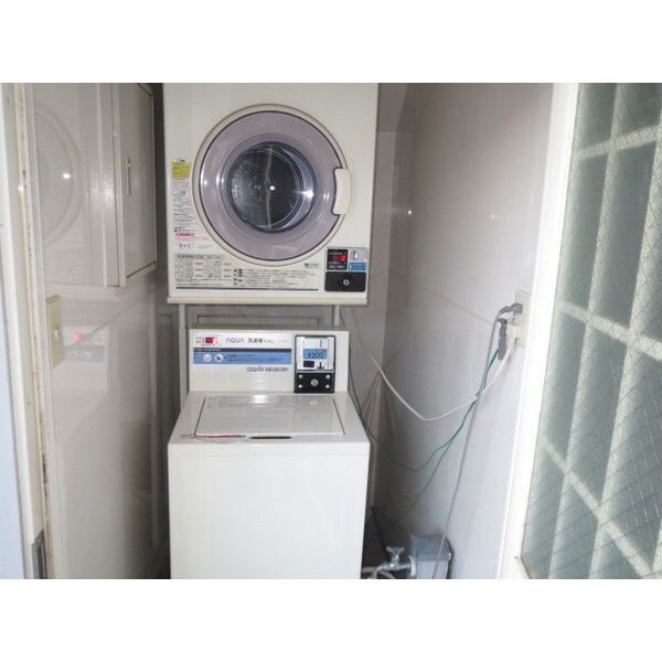 その他(共用コインランドリー)