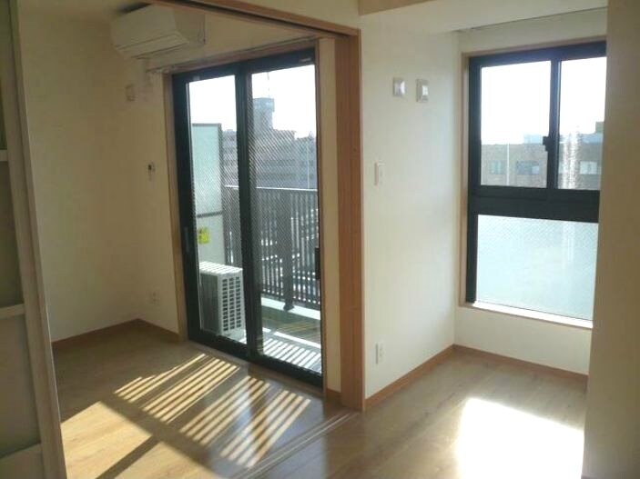 物件内観写真4　(同タイプの写真です。)