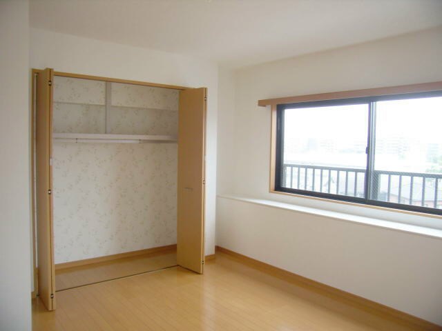 物件内観写真4　(イメージ)