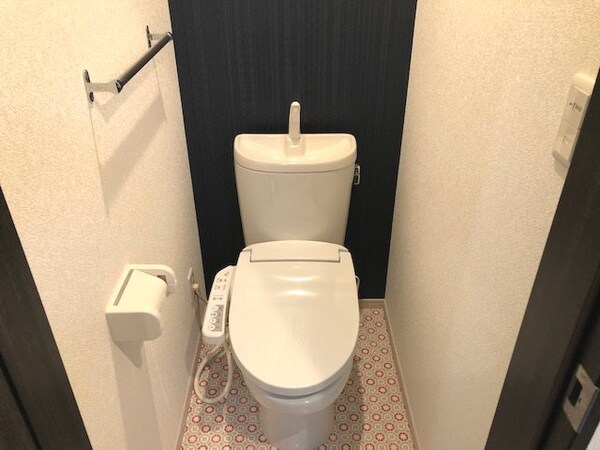 トイレ(温水洗浄便座)