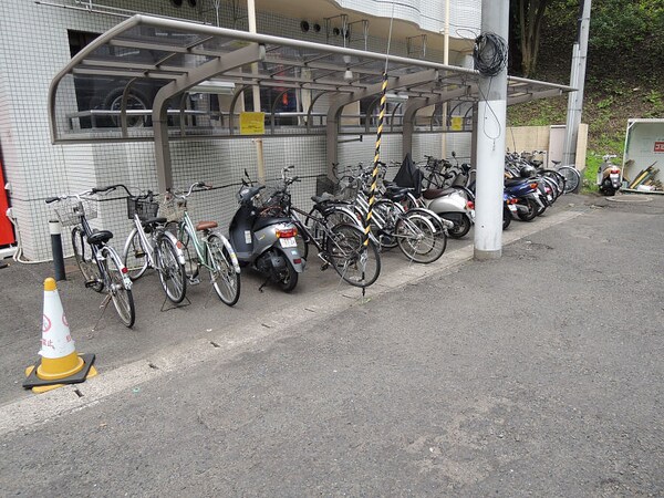 建物設備(駐輪場)