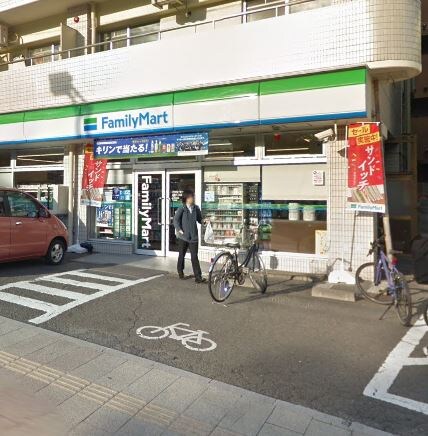 物件外観写真2　(ファミリｰマｰト 八幡三丁目店（440m）)