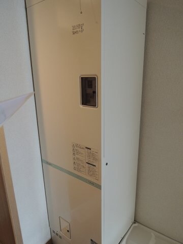 物件内観写真26　(温水器)