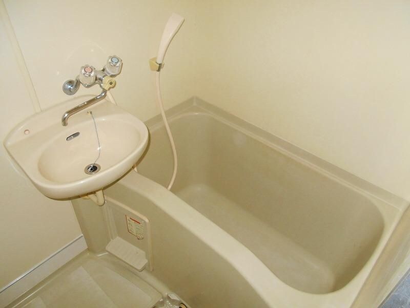 物件内観写真11　(洗面台)