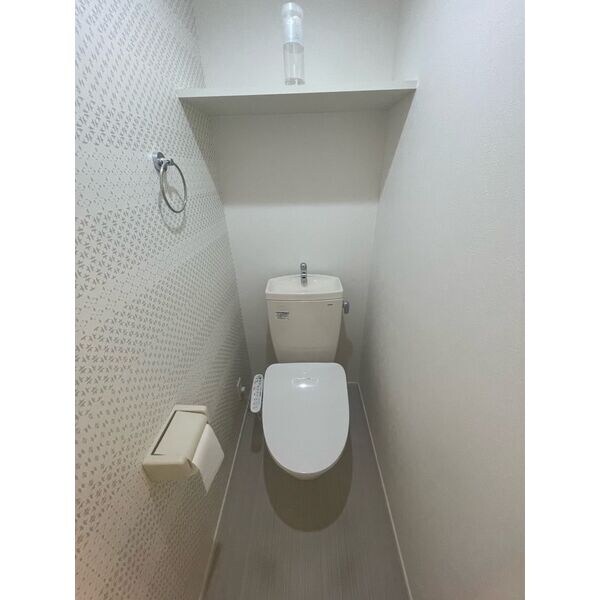 トイレ(同タイプのお部屋の写真です。)