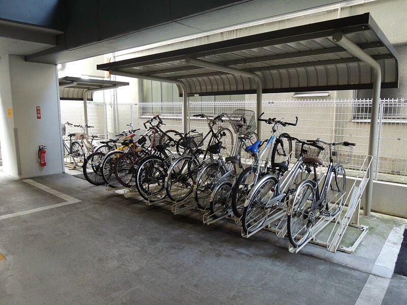 物件外観写真6　(駐輪場)