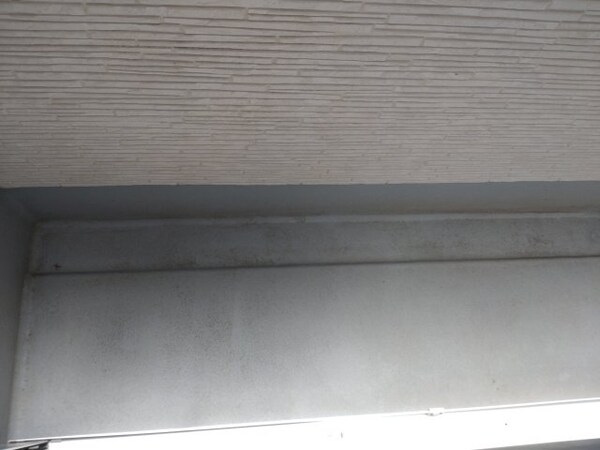 バルコニー(※同じシリーズの室内写真)