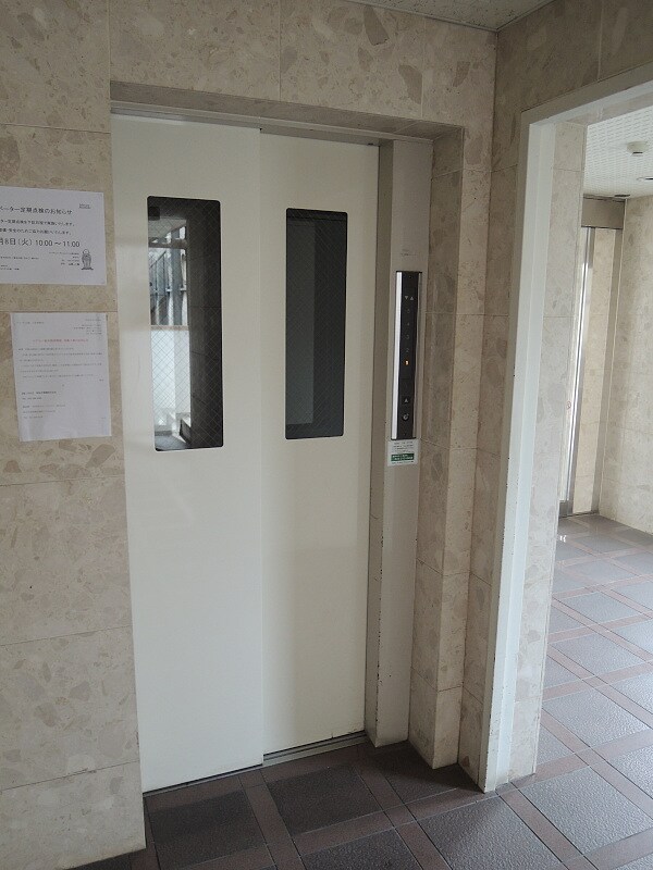 建物設備(エレベーター)
