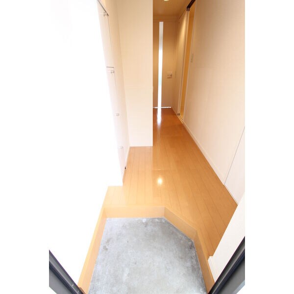 物件内観写真2　(同タイプのお部屋の写真です。)