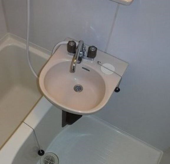 物件内観写真10　(洗面台)