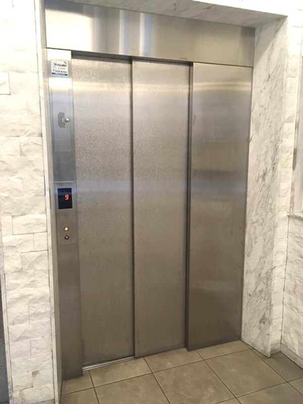 建物設備(エレベーター)