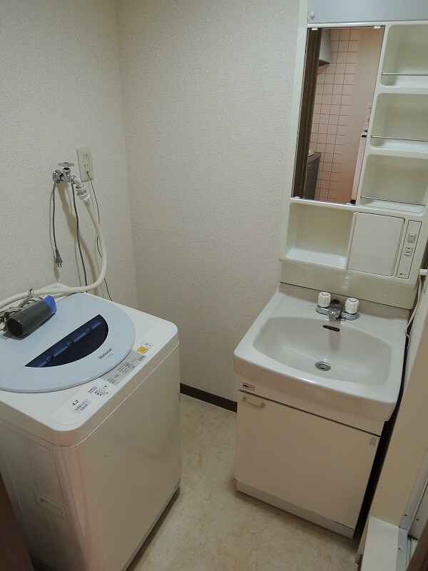 洗面・脱衣所(家具家電付き)