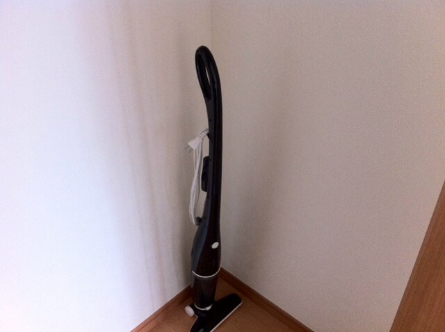 物件内観写真12　(掃除機)