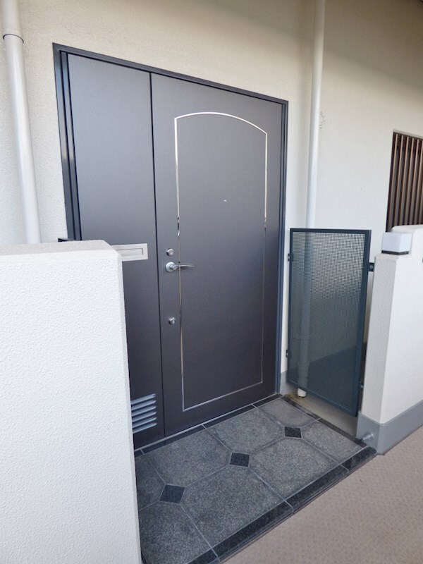 エントランス(別部屋参考写真)