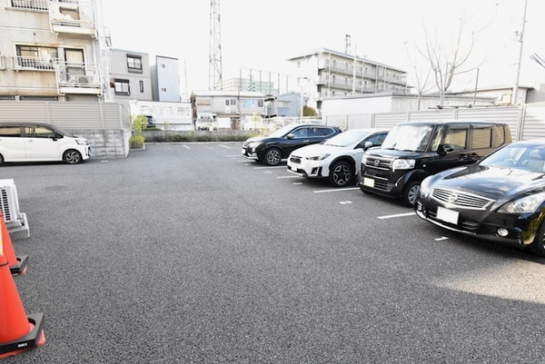 駐車場(当店は家主強制でない場合、消毒・抗菌代や安心サポート代など不)