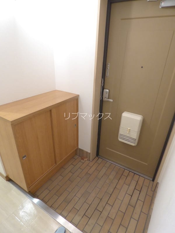 玄関(別部屋参考写真)