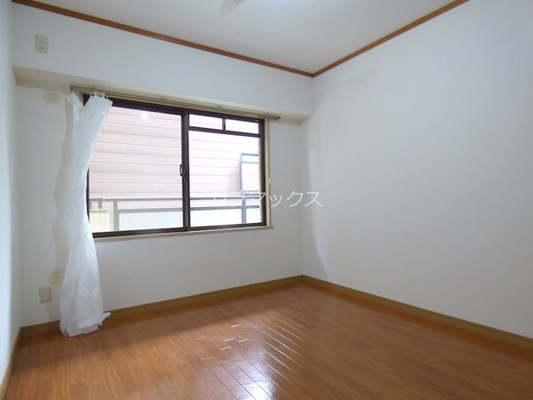 居室(別部屋参考写真)