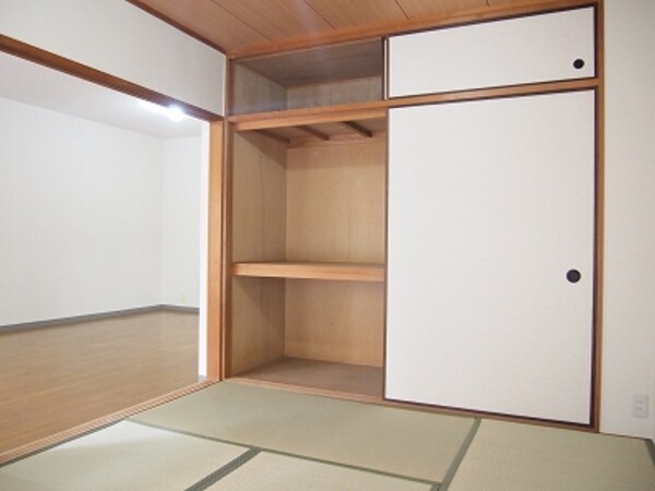 収納(別部屋参考写真)
