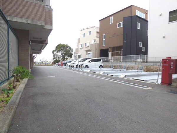 駐車場(当店は家主強制でない場合、消毒・抗菌代や安心サポート代など不)