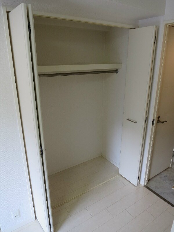 物件内観写真17　(普通のクローゼット)