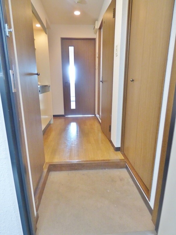 玄関(別部屋参考写真)