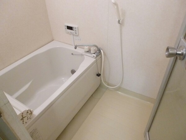 浴室(☆追い炊き機能付き☆)