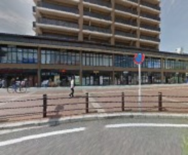 周辺環境(ドラッグイレブン薬局吉塚駅前店（300m）)