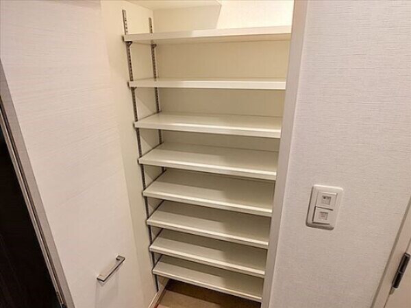 収納(※別号室参考写真)
