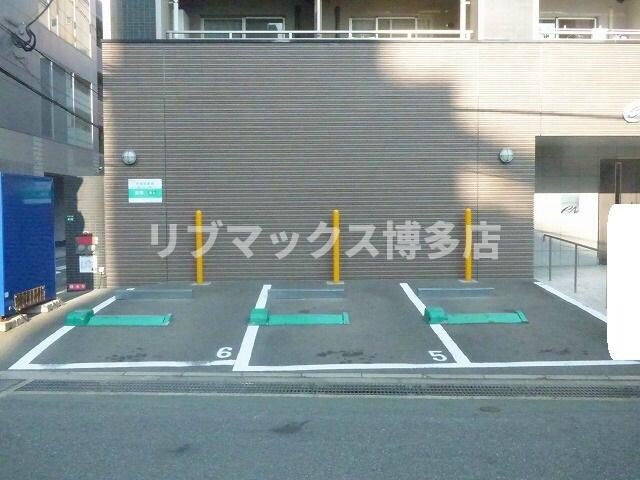 物件外観写真2　(コインパーキング)