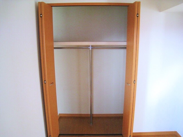 物件内観写真12　(クローゼット)
