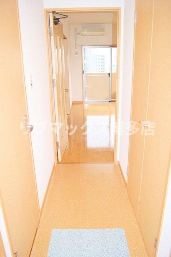 玄関(※写真と異なる場合は現状優先。)