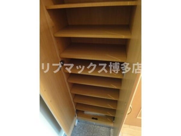 収納(シューズボックス)