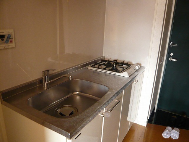 物件内観写真7　(２口IHコンロ付システムキッチン)