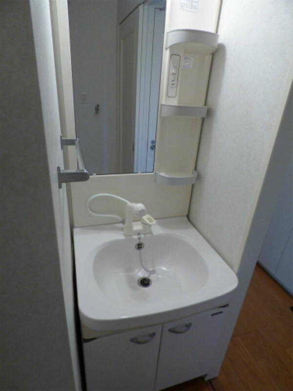 洗面・脱衣所(シャンプーッドレッサー付き)