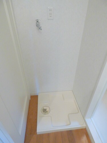 物件内観写真16　(室内洗濯機置場)